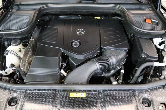Used 2025 Obsidian Black Metallic Mercedes-Benz GLE 350 image 36