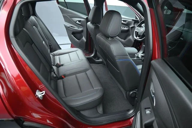 2025 Buick Envista Sport Touring - Photo 14