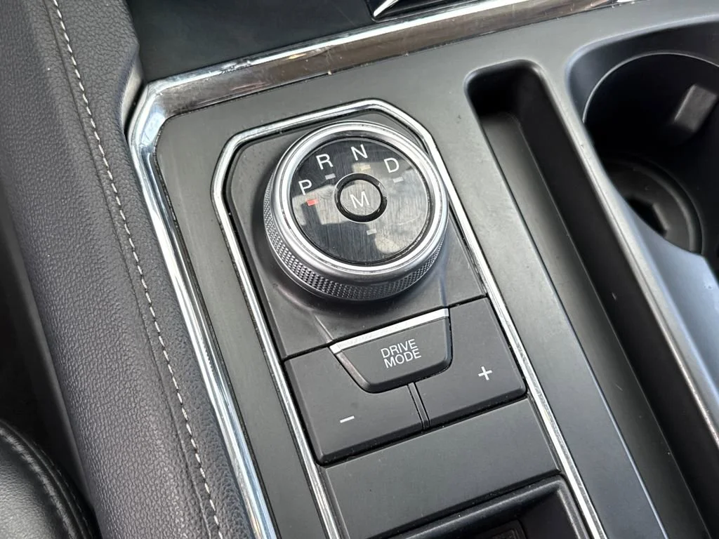 Used 2024 Silver Ford XLT image 30