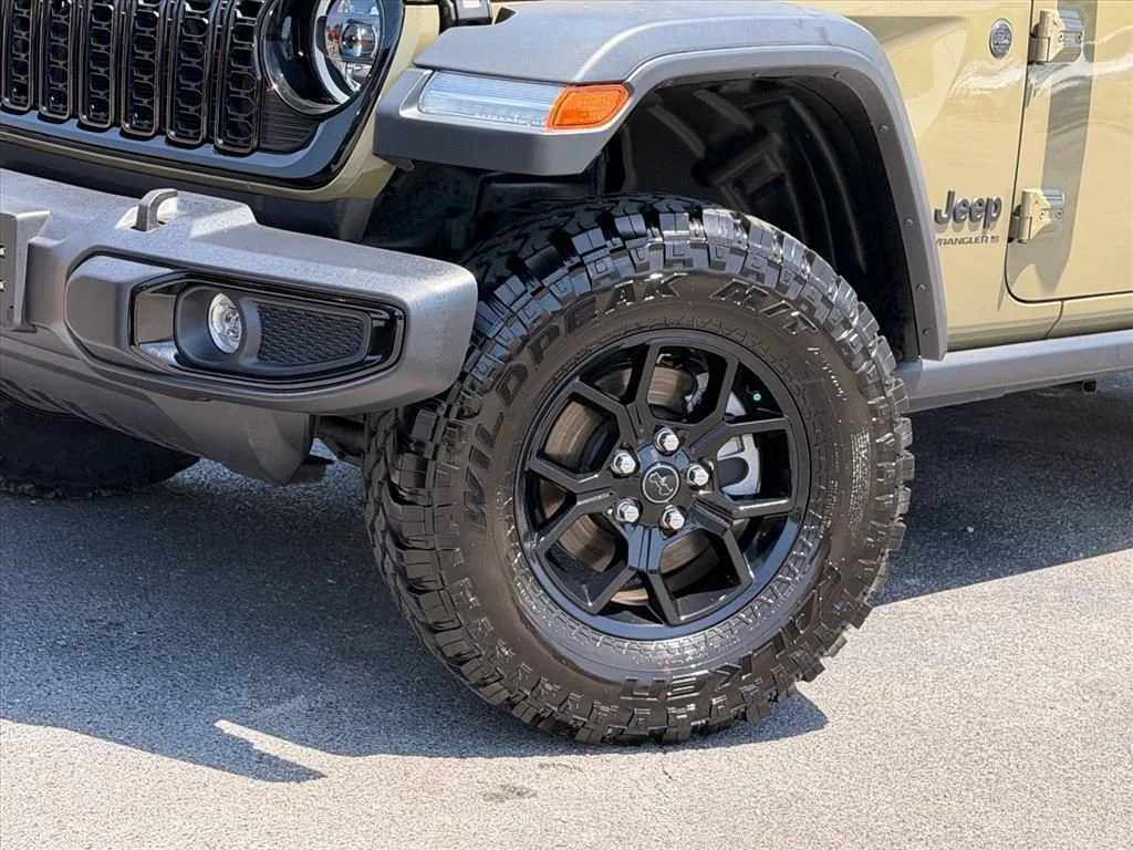 Used 2025 Green Jeep Willys image 27