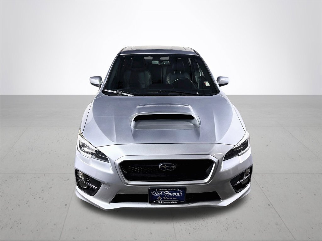 Used 2016 Ice Silver Metallic Subaru Limited image 3