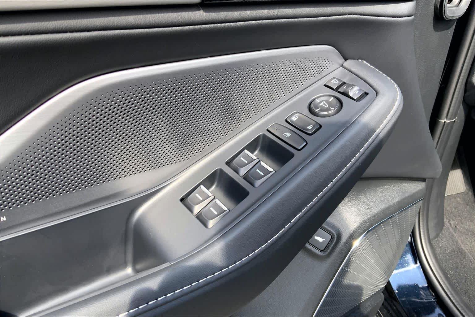 New 2026 Majestic Black Pearl Acura w/Technology Package image 13