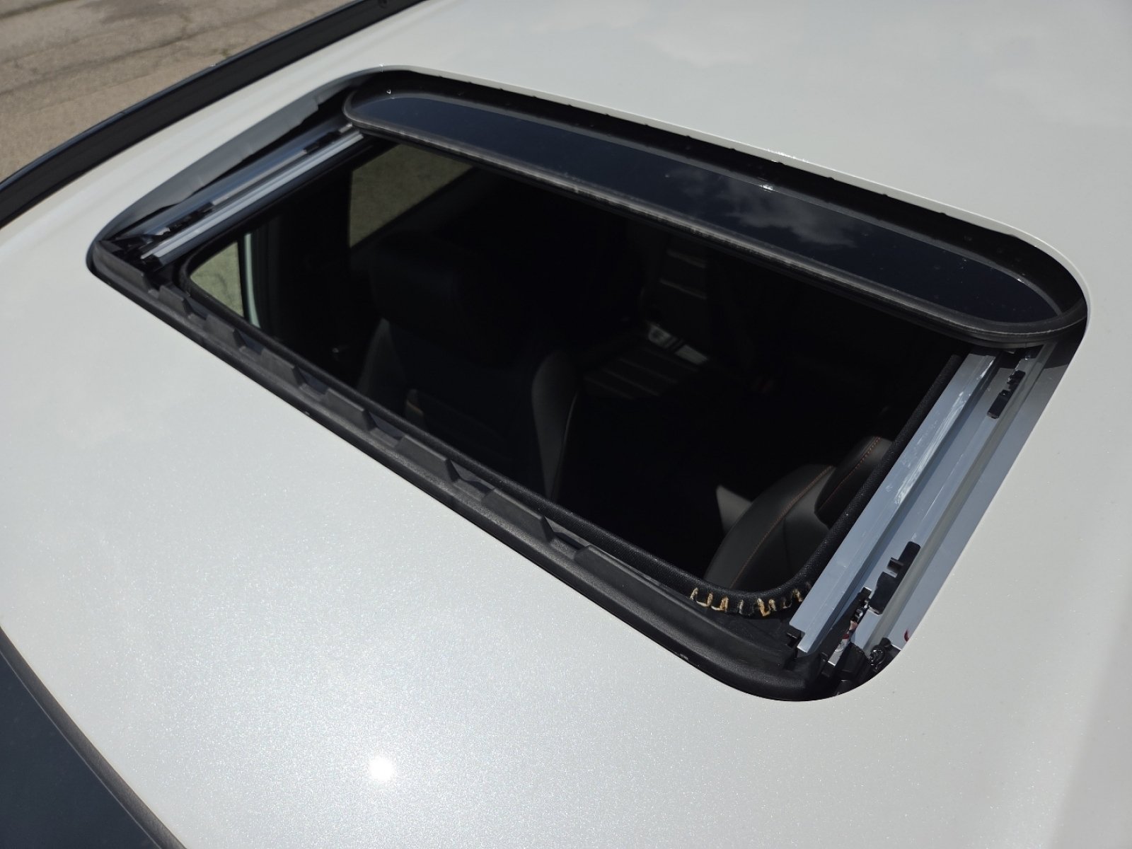 New 2026 Platinum White Pearl Honda Sport-L image 3