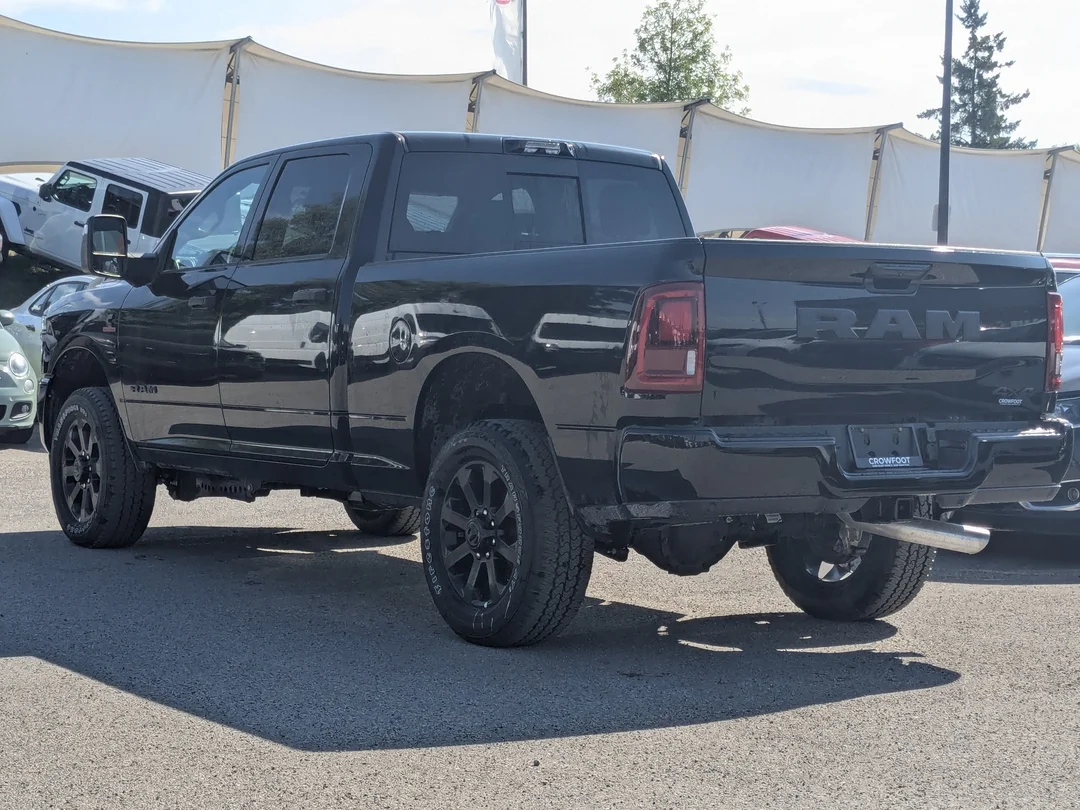 New 2026 Black RAM Rebel - - 4x4 - 6.7L HO Diesel - Level 1 Pkg w/ Vent Seats - 5th Wheel/Gooseneck Prep & More! image 6