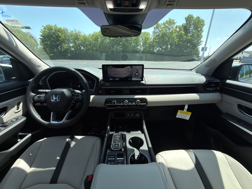 New 2026 Solar Silver Metallic Honda Touring image 12