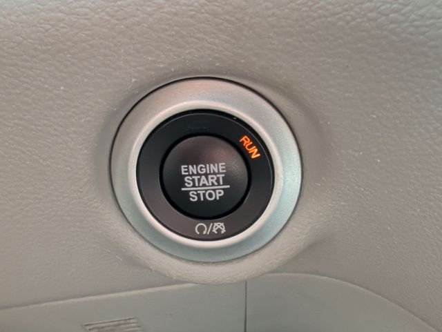 Used 2024 Silver Chrysler Touring L image 19