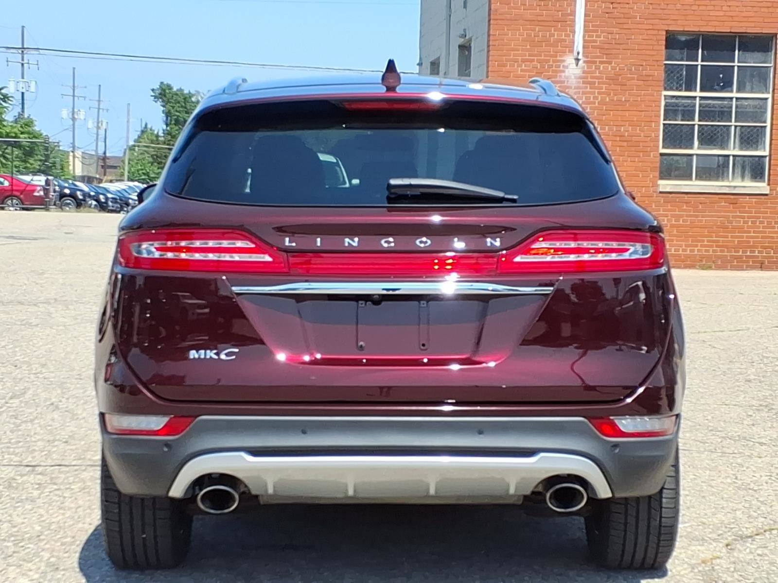 Used 2019 Burgundy Velvet Metallic Tinted Clearcoat Lincoln Select image 20