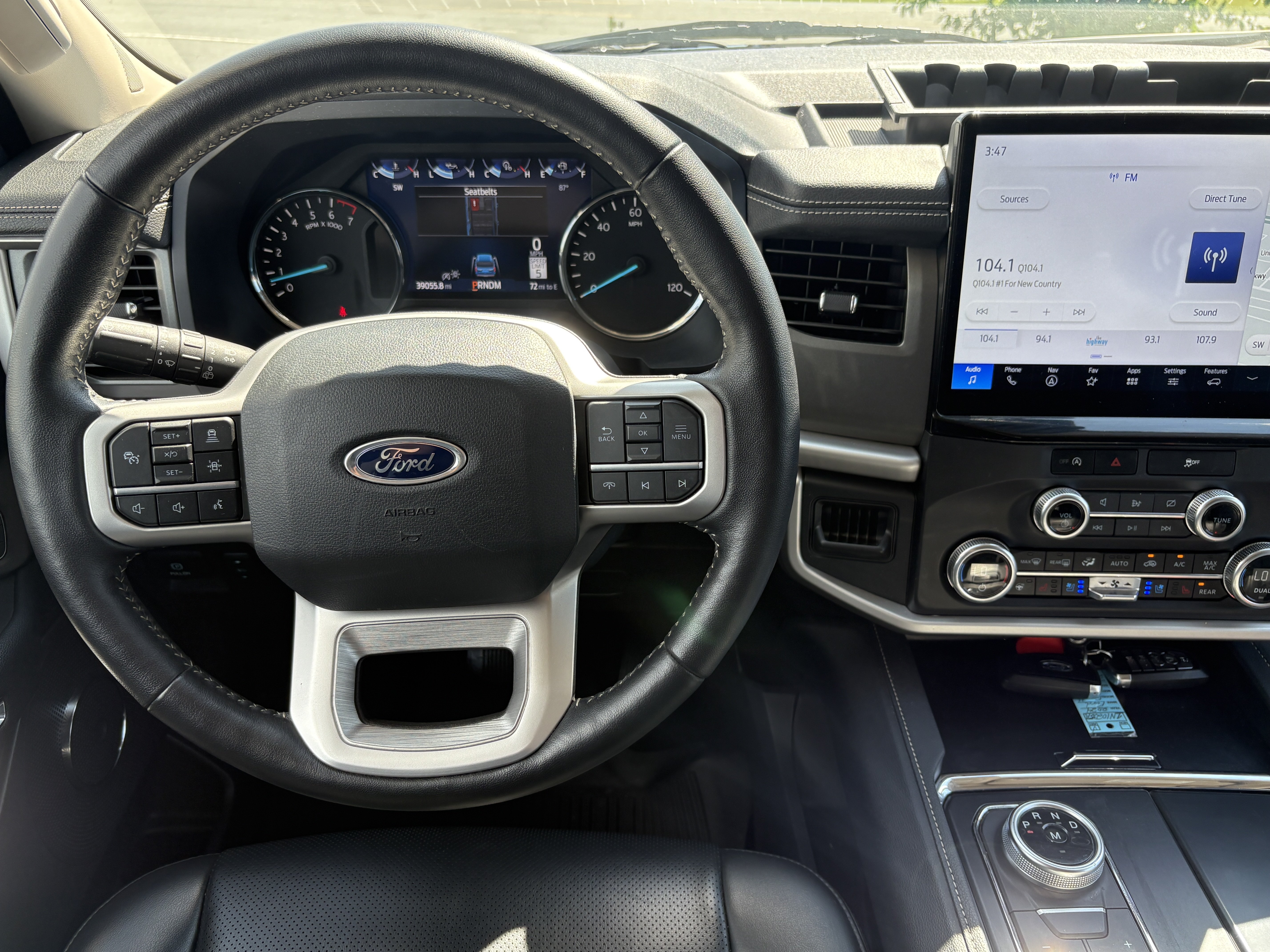Used 2024 Gray Metallic Ford XLT image 16