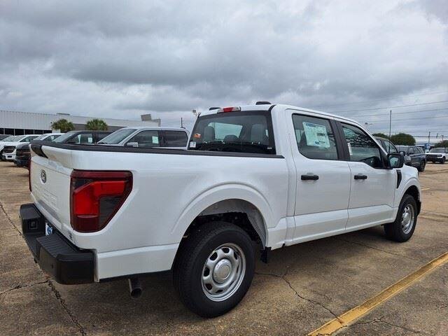 New 2026 Oxford White Ford XL image 5