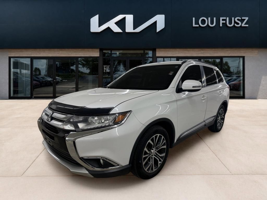 2016 Mitsubishi Outlander SEL FWD's photo