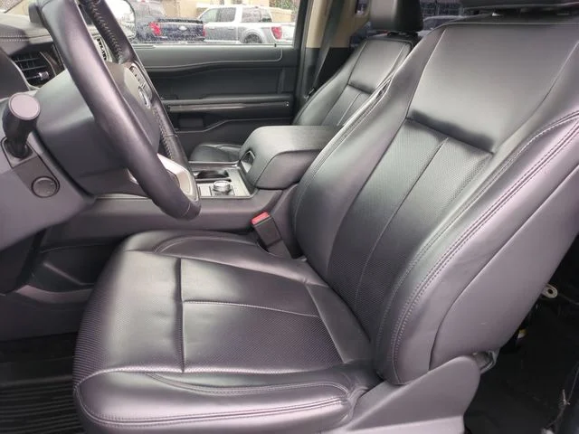 Used 2022 Black Ford XLT image 14