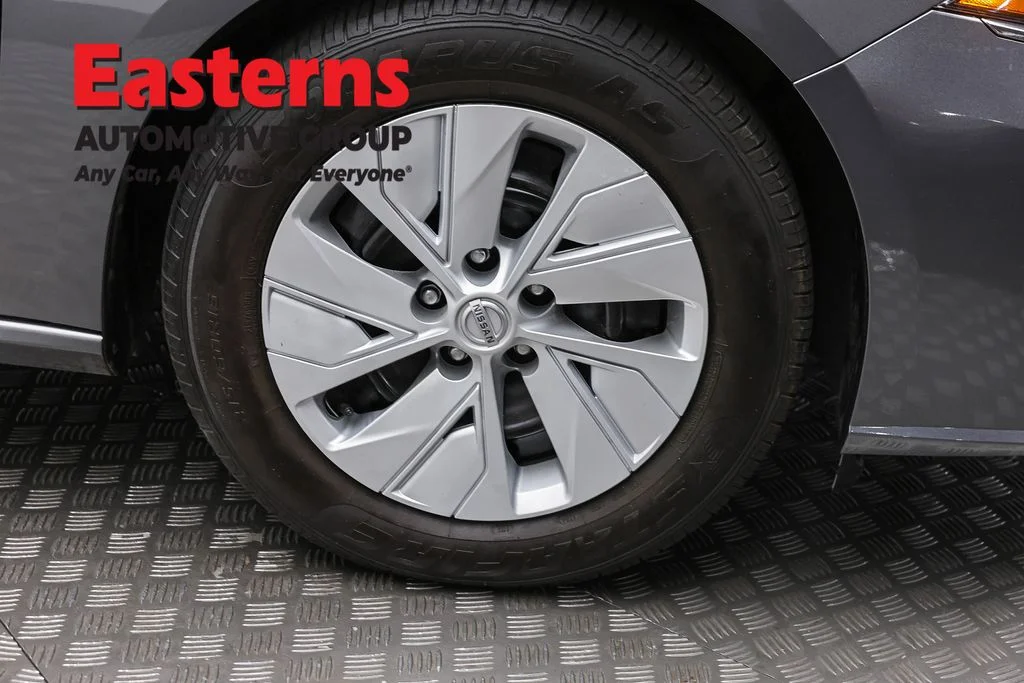 Used 2024 Gray Nissan 2.5 S image 30