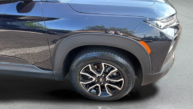 Used 2021 Blue Chevrolet ACTIV image 35