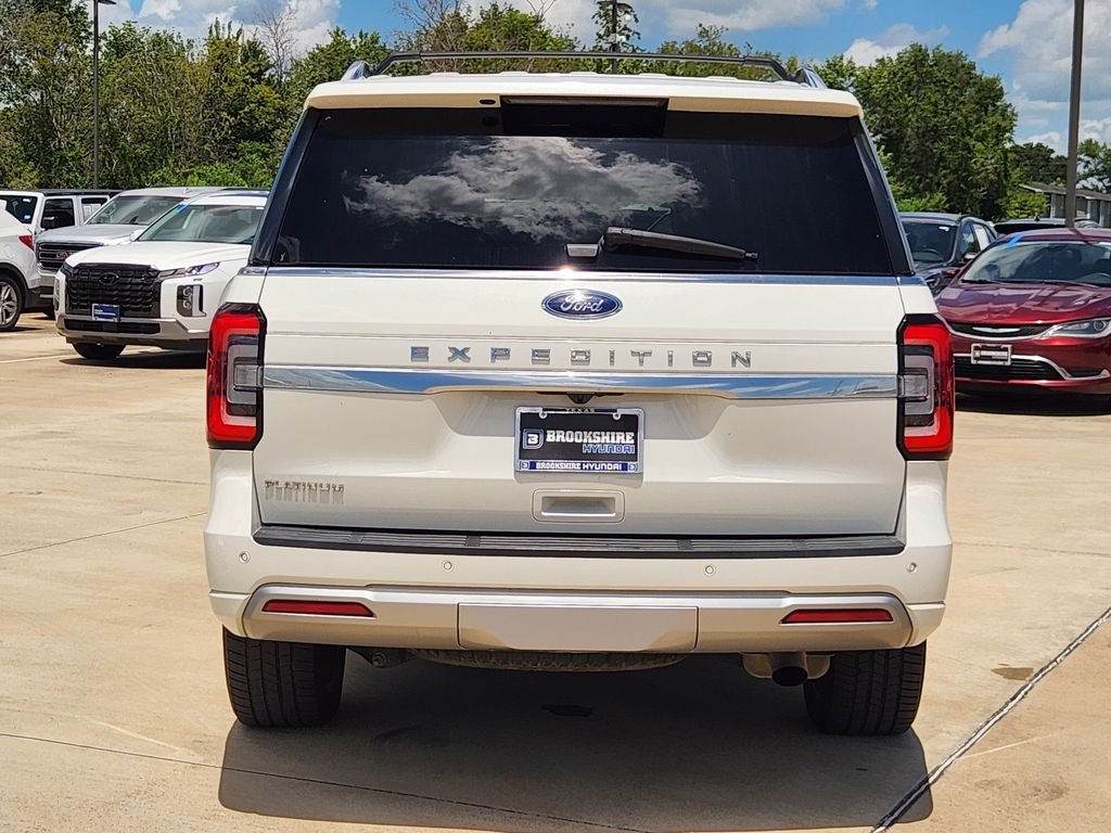 Used 2022 Star White Metallic Tri-Coat Ford Platinum image 8