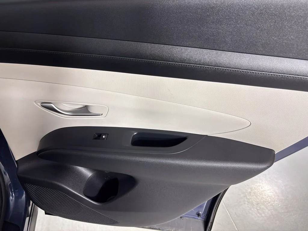 Used 2025 Blue Hyundai SEL image 18