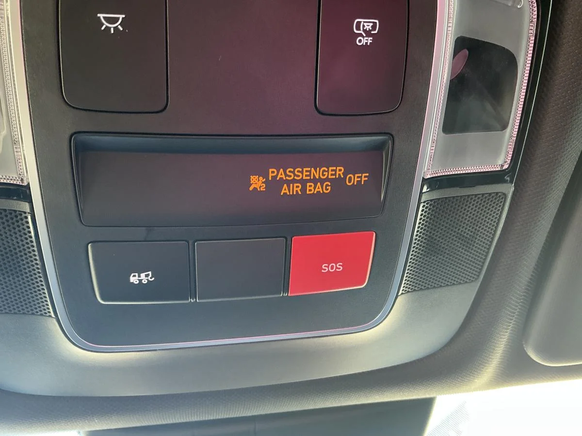 Used 2025 Blue Hyundai Preferred image 24