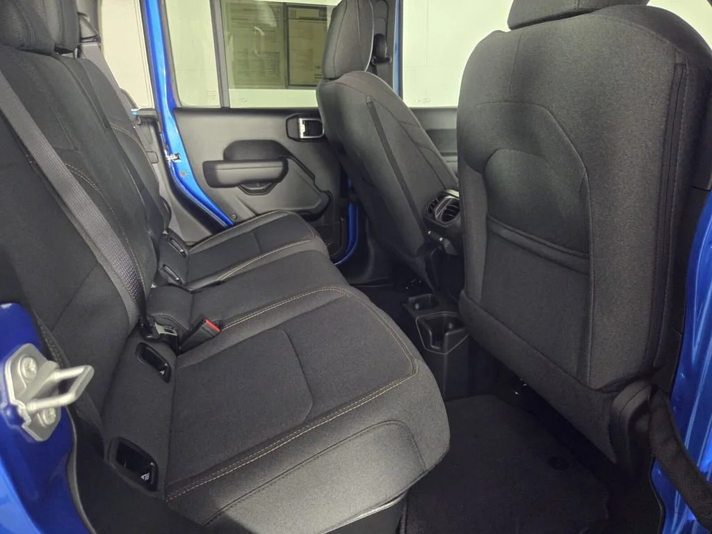 Used 2025 Hydro Blue Pearlcoat Jeep Nighthawk image 29
