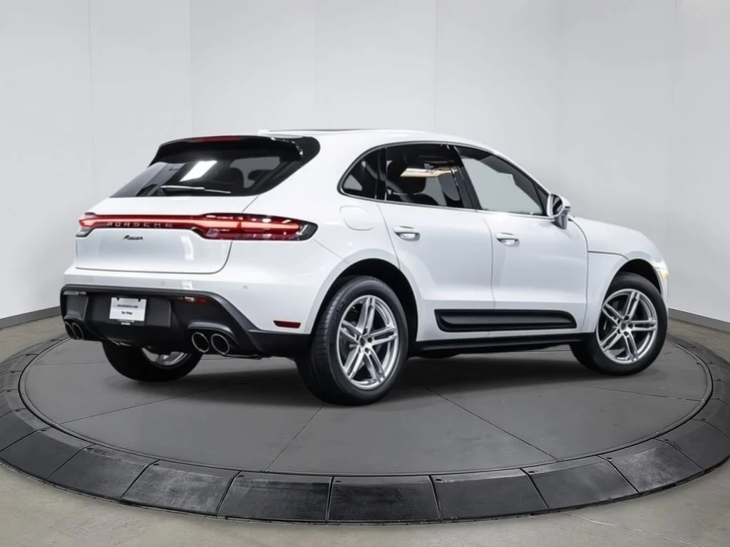 2025 Porsche Macan - Photo 7