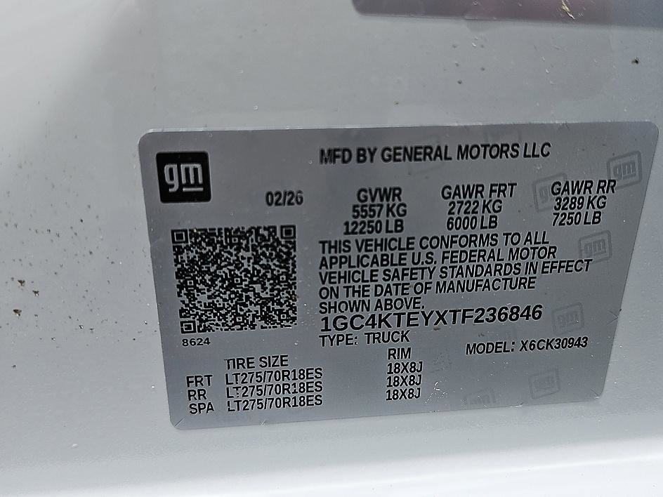 New 2026 Summit White Chevrolet LT image 21
