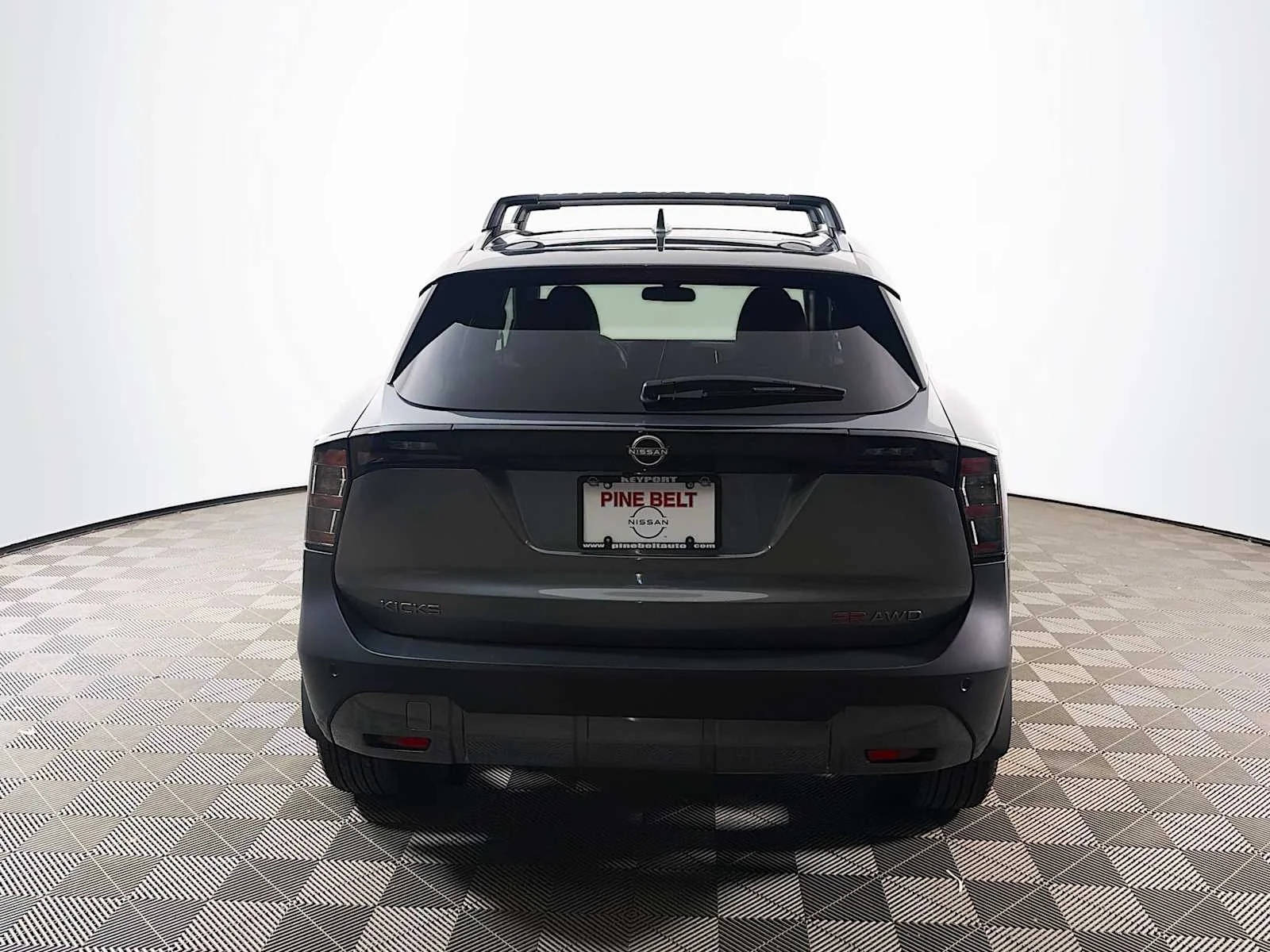 Certified Used 2025 Gun Metallic Nissan SR image 5