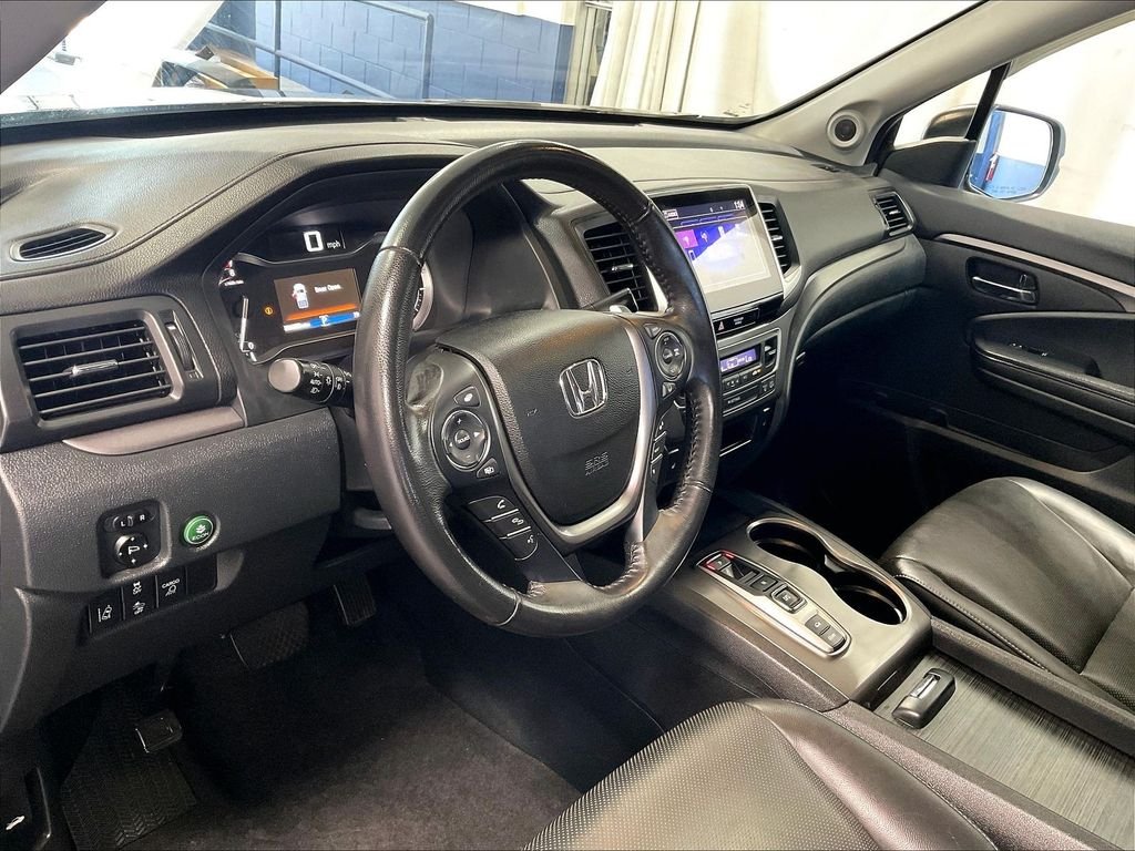 Used 2020 Brown Honda RTL image 8