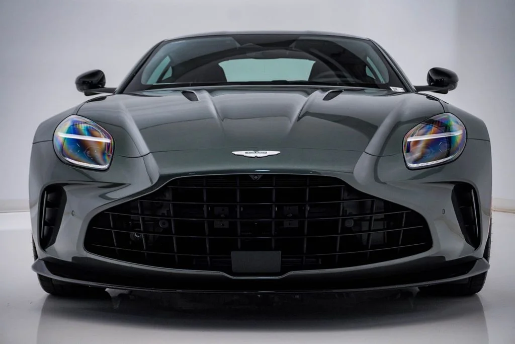Used 2025 Q Chiltern Green Aston Martin Coupe image 5