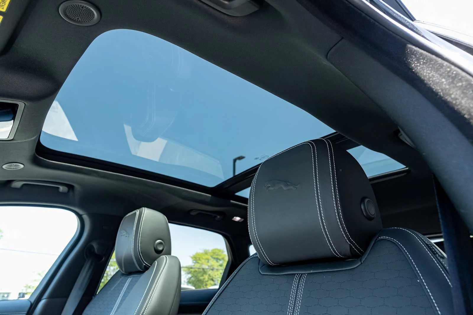 2026 Jaguar F-Pace R-Dynamic S - Photo 27