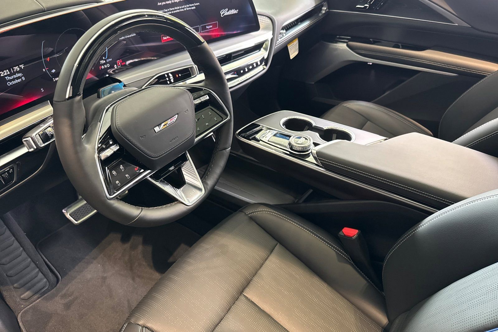 2026 Cadillac LYRIQ V - Photo 10