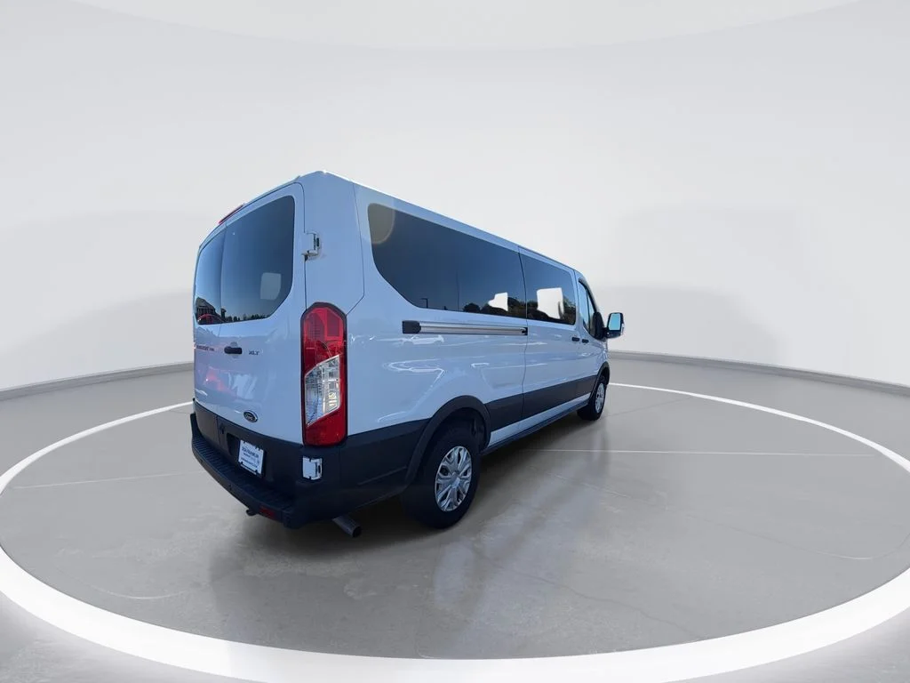 Used 2023 White Ford XLT image 8