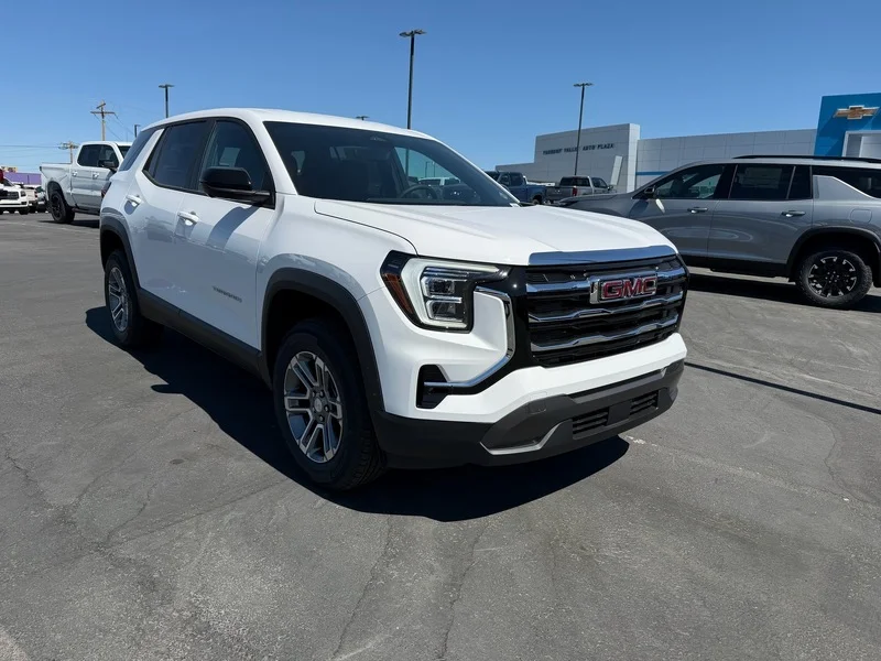 New 2026 Summit White GMC Elevation image 1