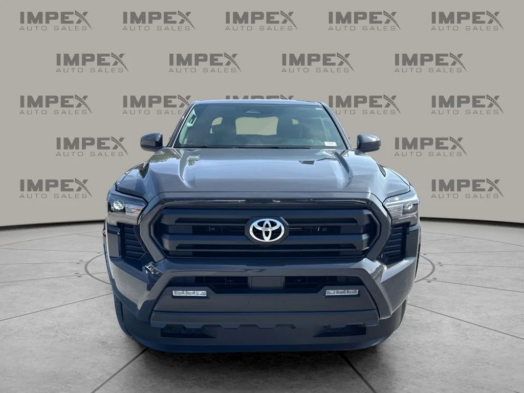 Used 2026  Toyota SR5 image 8