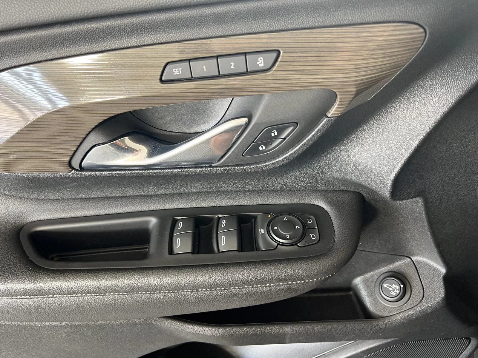 Used 2023 Deep Bronze Metallic GMC Denali image 8