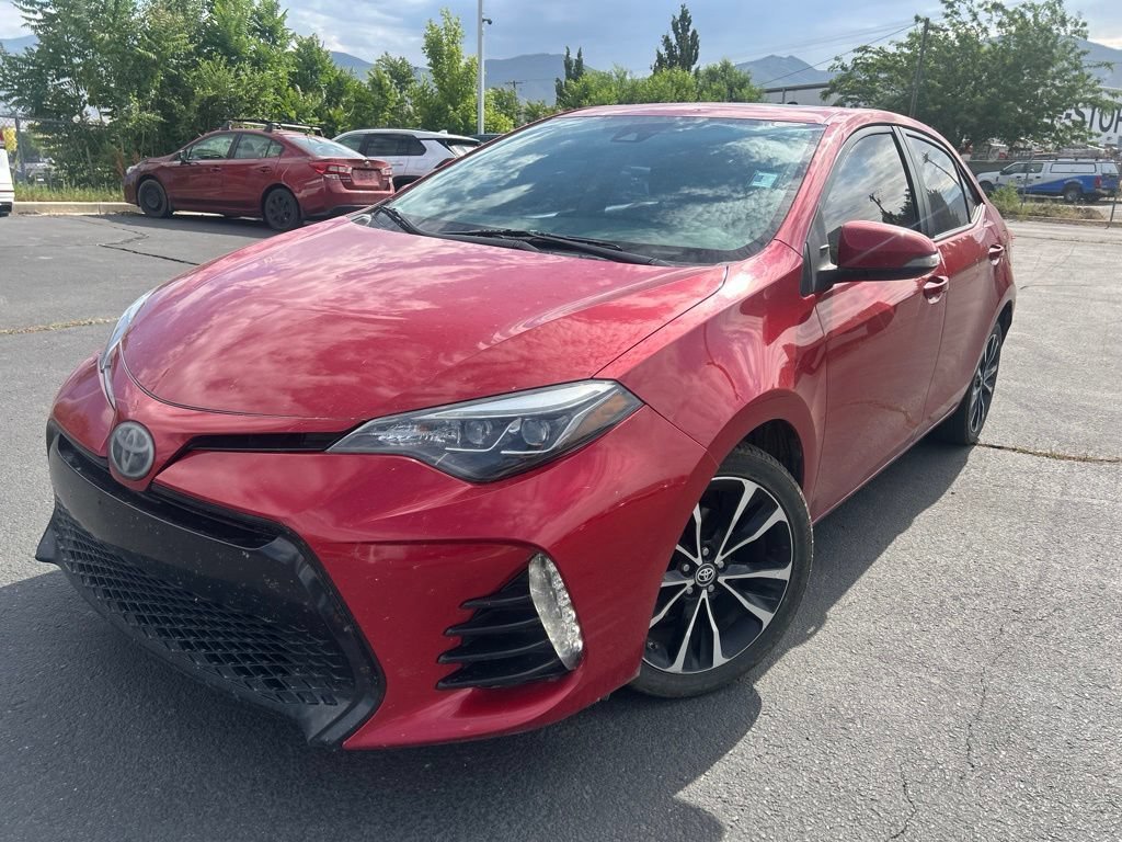 Used 2017 Barcelona Red Metallic Toyota SE image 14