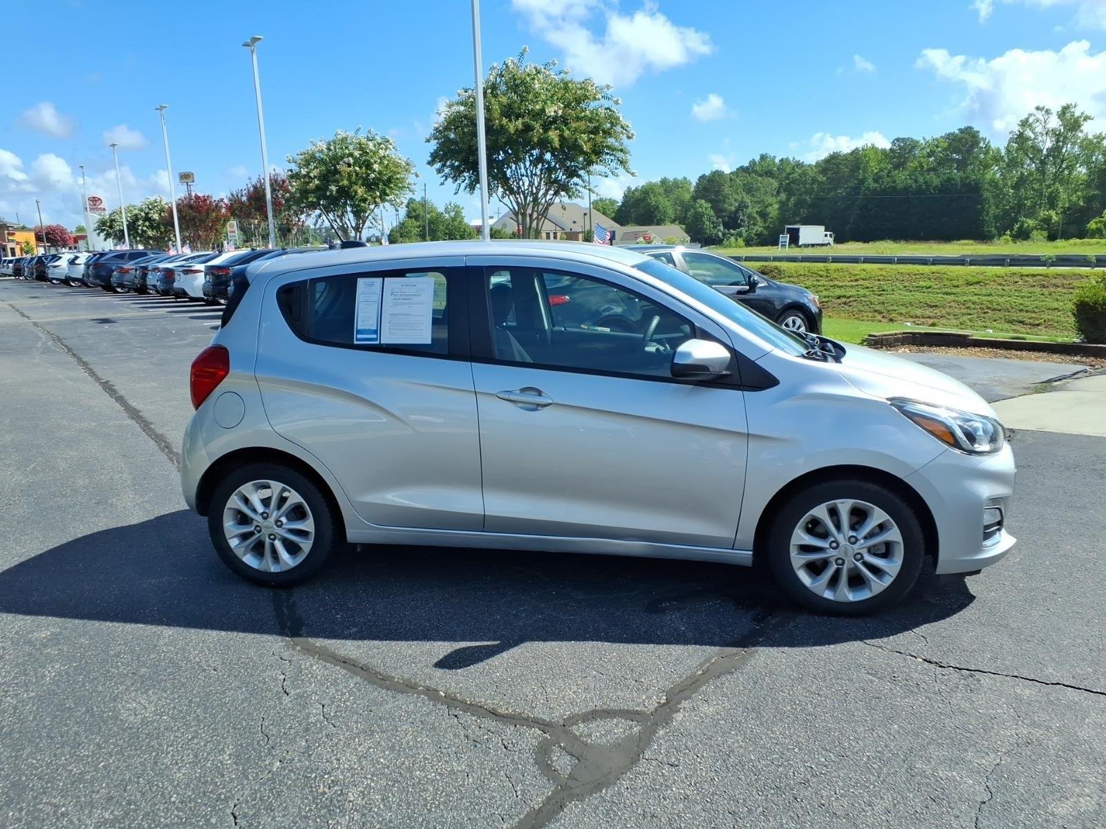 Used 2022 Silver Ice Chevrolet 1LT image 9