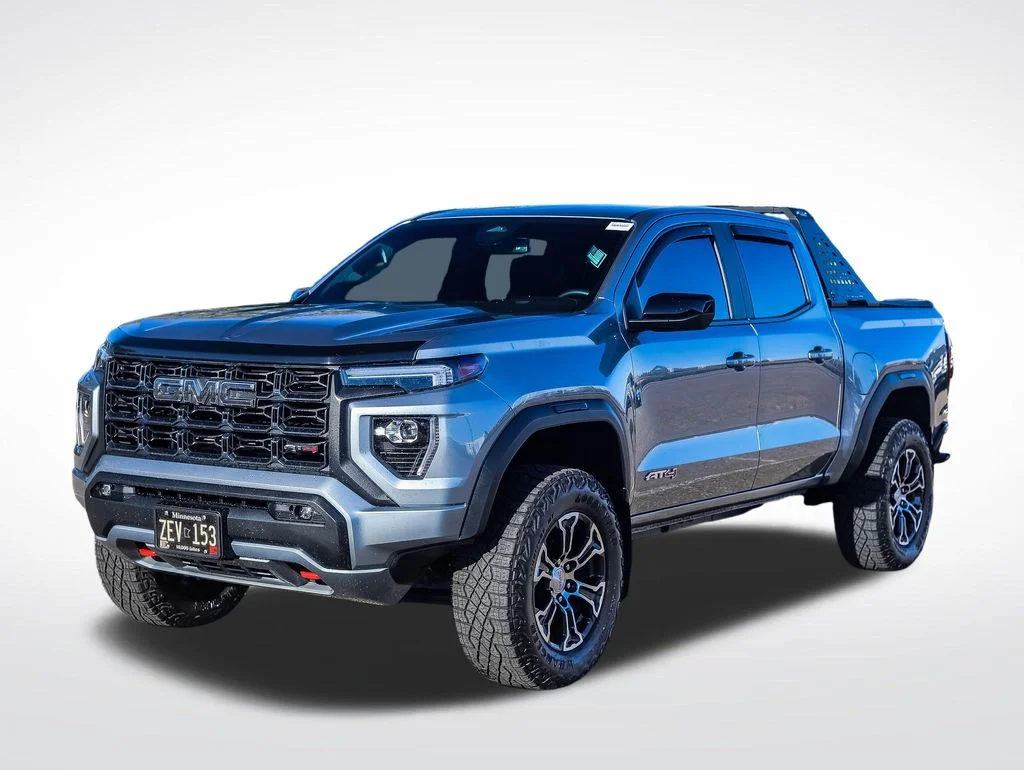 2024 GMC Canyon 4WD AT4 Crew Cab Short Box's photo