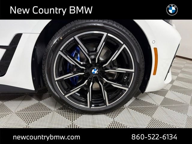 New 2026 Alpine White BMW xDrive40 image 9