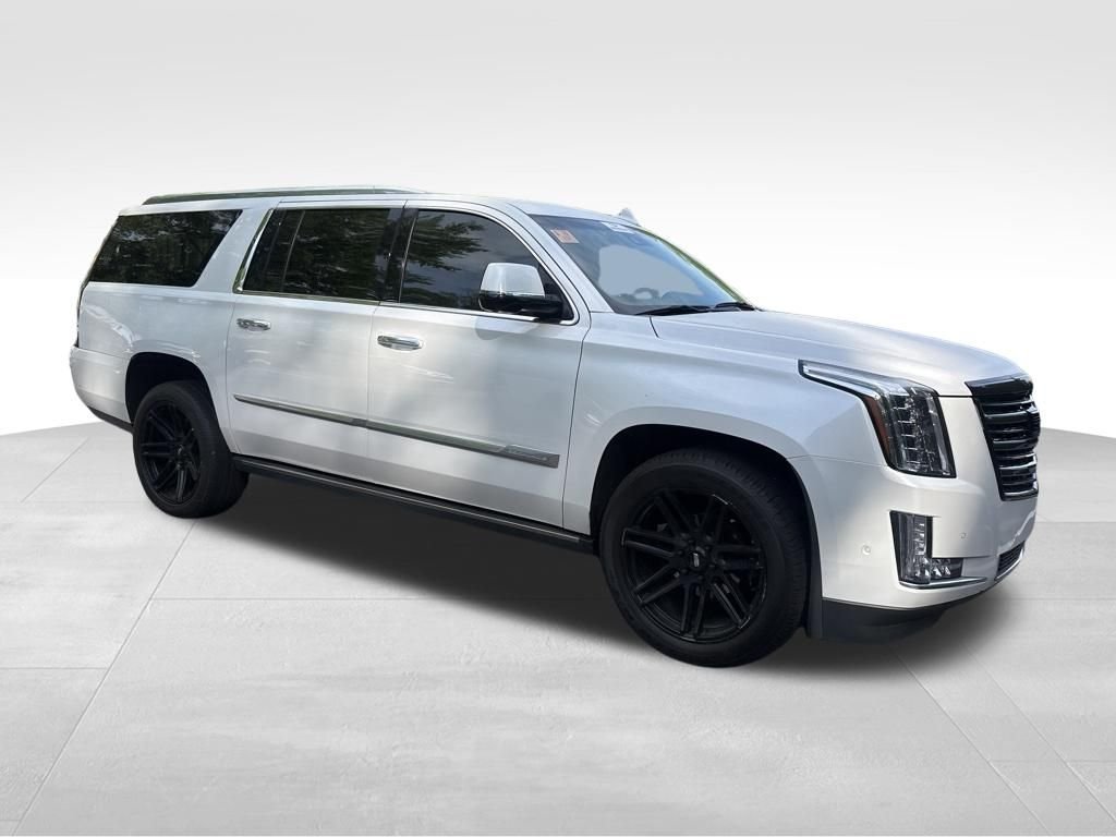 Used 2020 White Cadillac Premium image 9