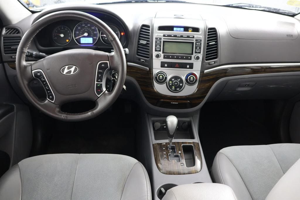 Used 2012 Hyundai Santa Fe SE with VIN 5XYZHDAG8CG140427 for sale in Johnston, RI