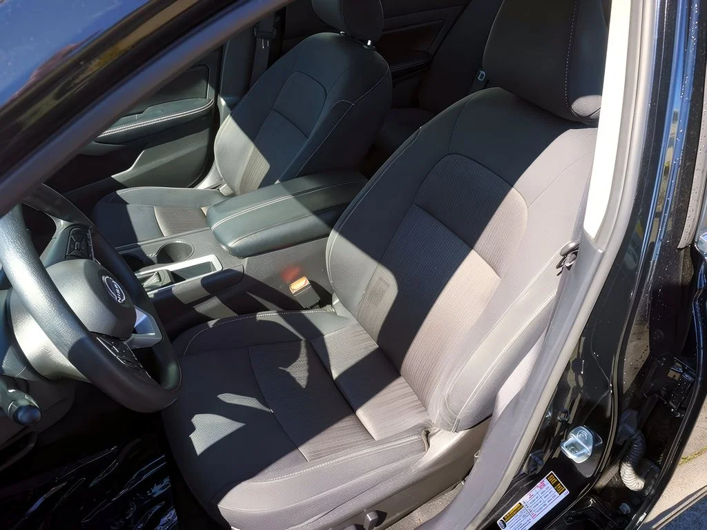 2025 Nissan Altima SV - Photo 20