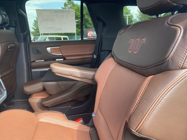 New 2027 Agate Black Metallic Ford King Ranch® image 34