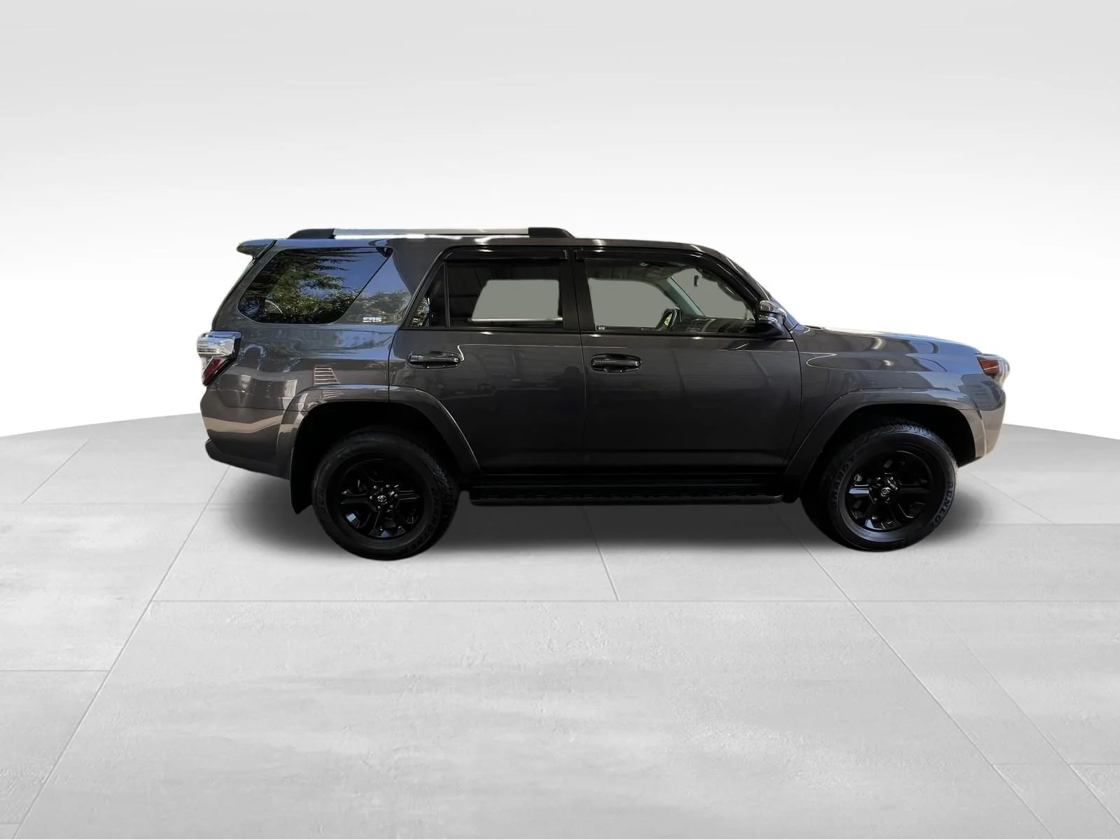 Used 2023 Gray Toyota SR5 Premium image 4