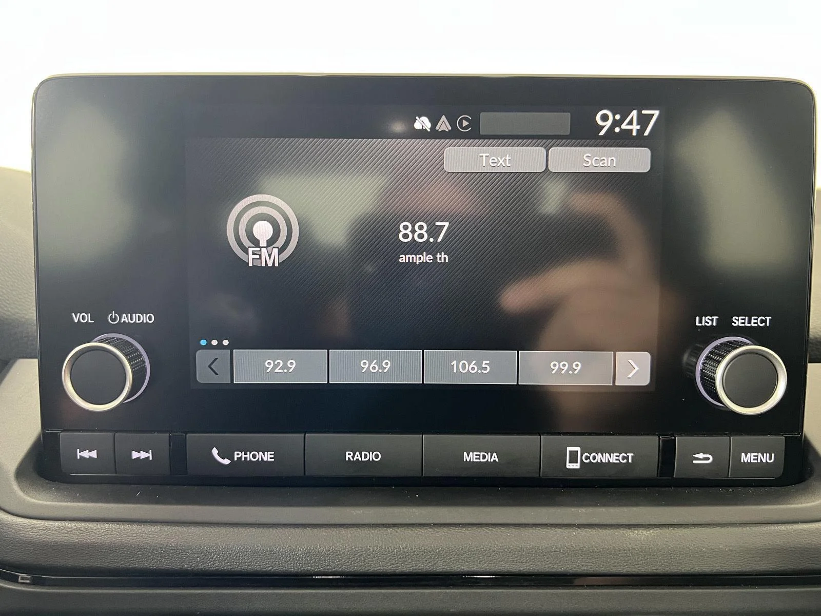 Used 2023  Honda EX image 13