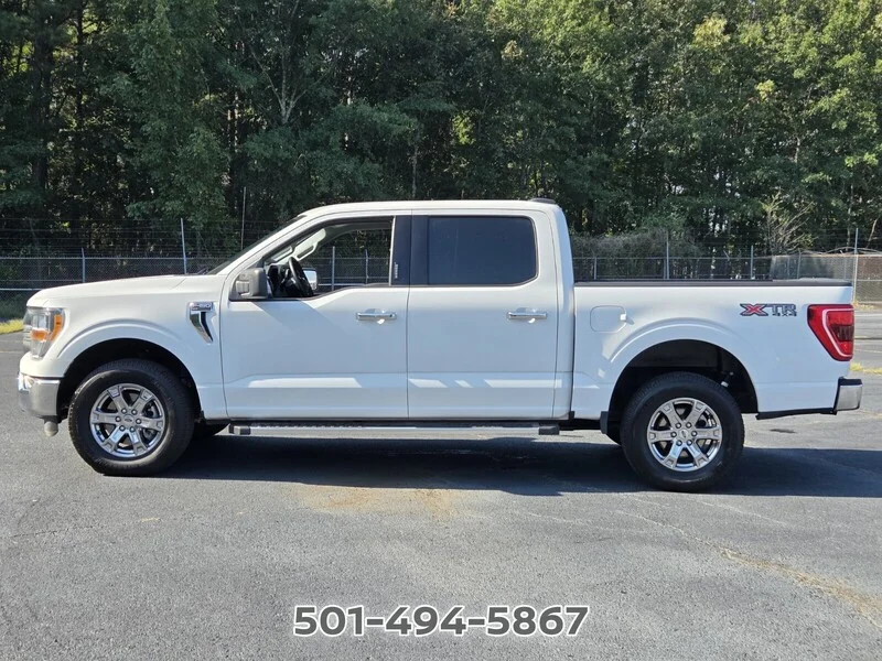 Used 2023 Oxford White FORD XLT image 2
