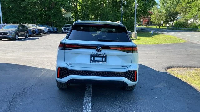New 2026 White/off-white Volkswagen 2.0T SE R-Line Black image 6
