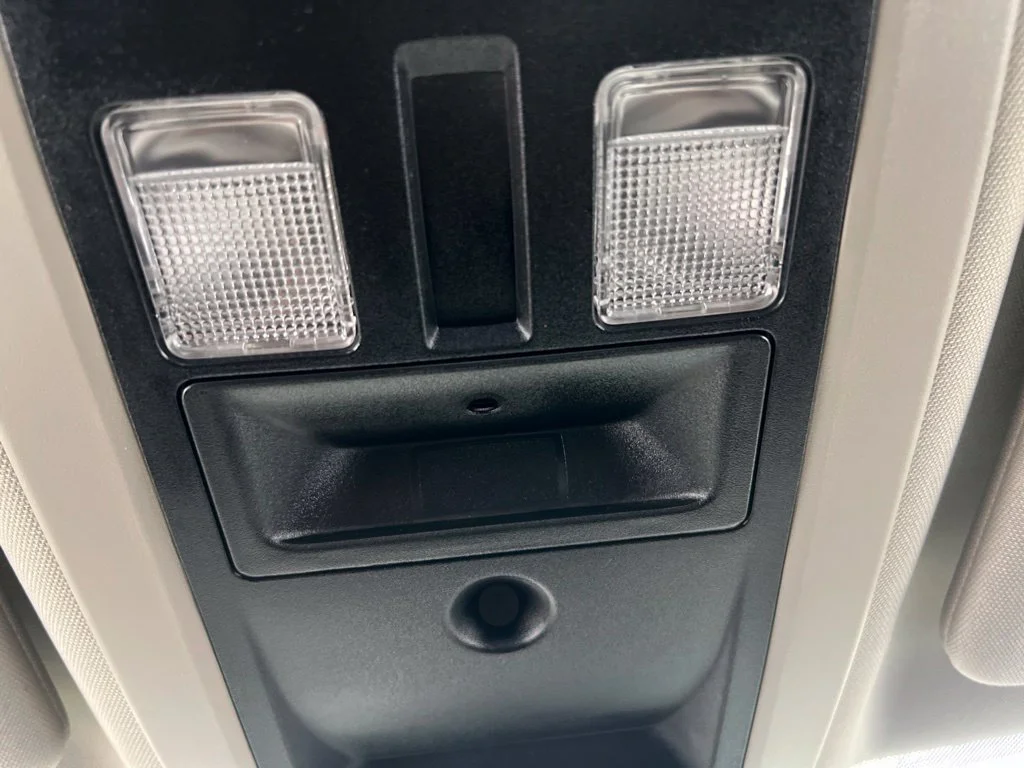 Used 2019 White Ram Warlock image 33