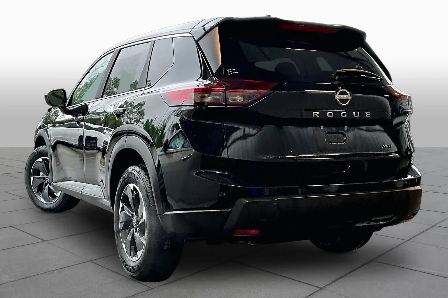Used 2025 Super Black Nissan SV image 10