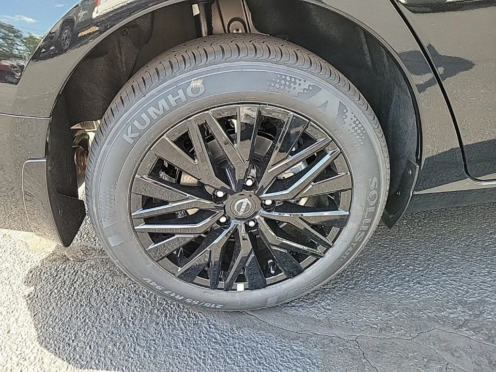 Certified Used 2025 Black Nissan 2.5 SV image 27