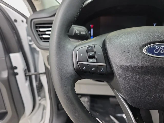 Certified Used 2023 Oxford White Ford Active image 17