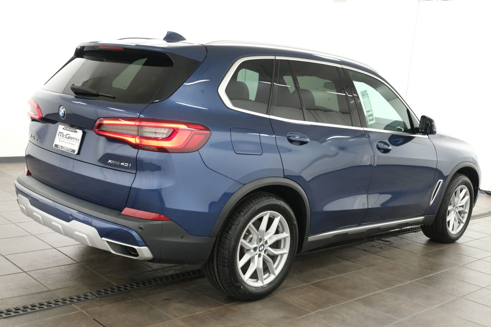 Used 2020 Phytonic Blue Metallic BMW xDrive40i image 5