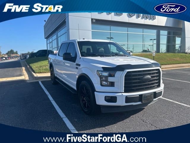 Used 2017 Oxford White Ford XLT image 1